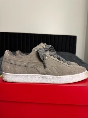 Puma Men's Suede Sneakers - Gray with White Sole TMC